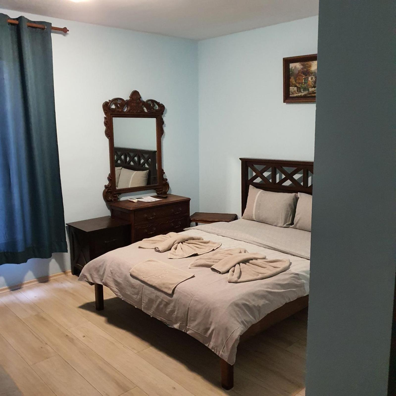 Villa Maxim Warna Exterior foto