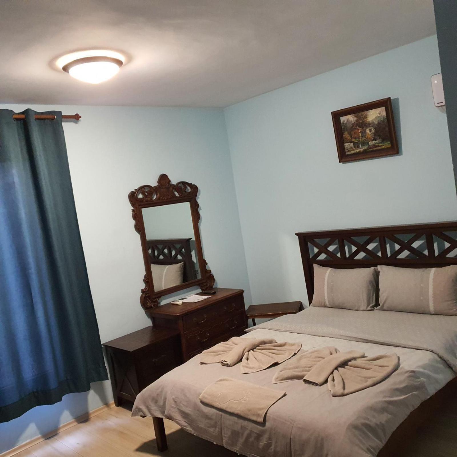 Villa Maxim Warna Exterior foto